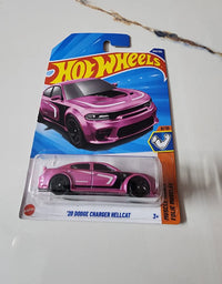 Hot Wheels N Case 2025 : 20 Dodge Charger Hell Cat
