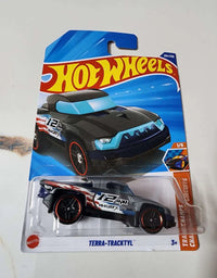 Hot Wheels Mainline 2025 : Terra Tracktyl
